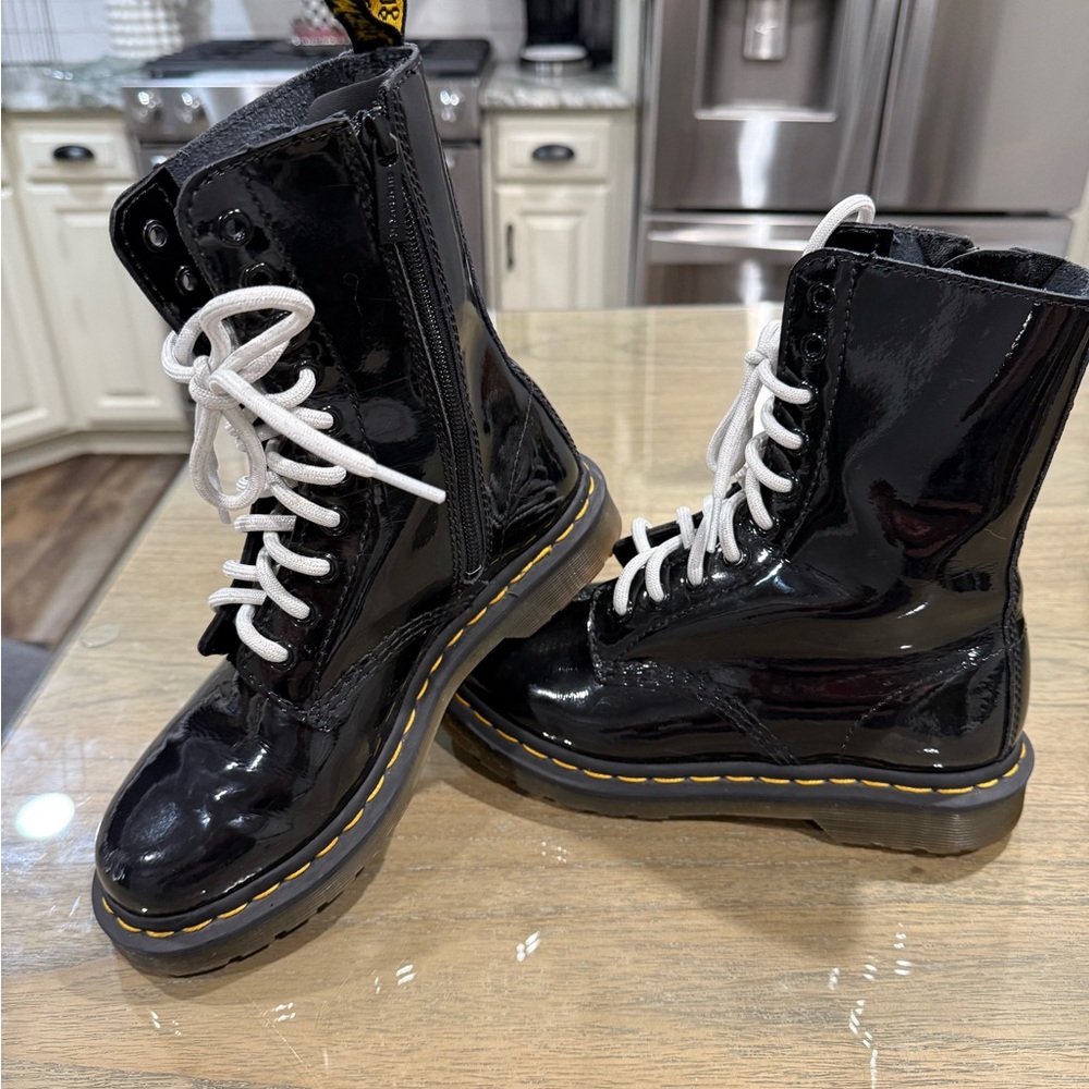 Dr. Martens (Woman’s )